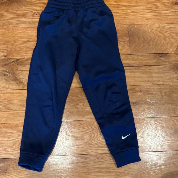 Nike Boys Therma fit Sweatpants - Picture 1 of 4